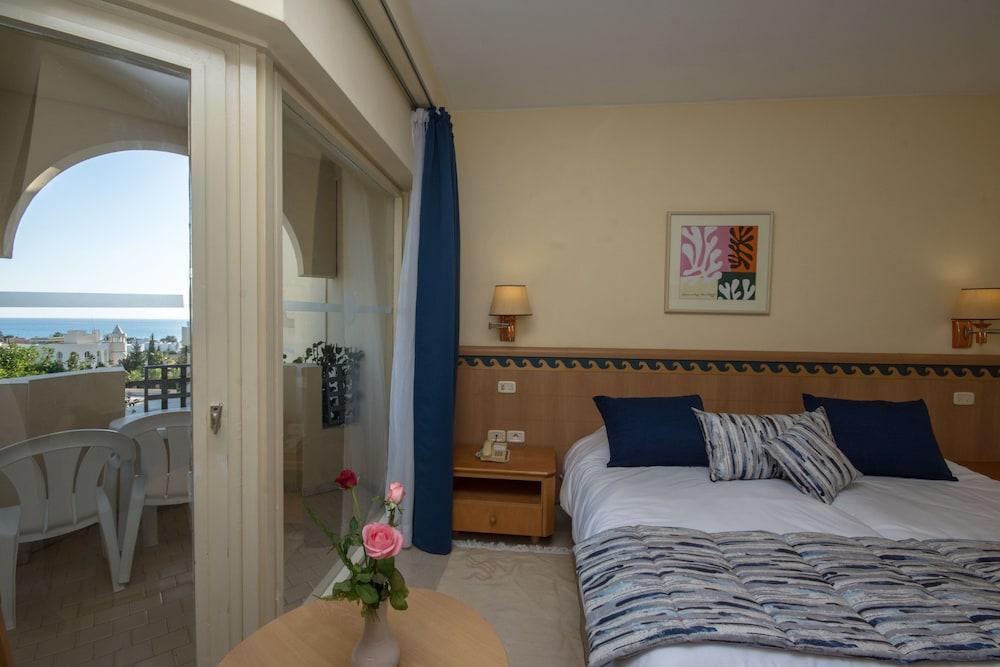 Hotel Novostar Nahrawess Thalasso And Aquapark