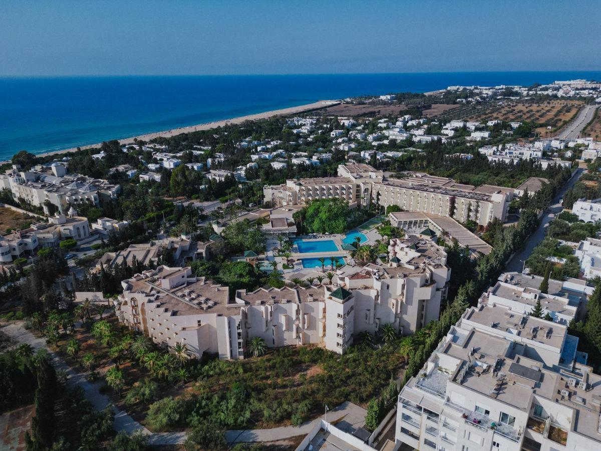 Hotel Novostar Nahrawess Thalasso And Aquapark 4*
