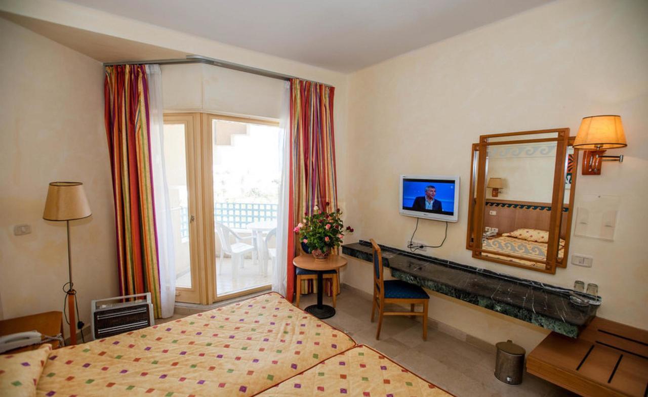 Novostar Nahrawess Thalasso And Aquapark 4*